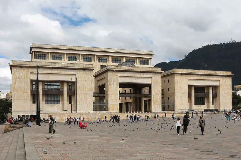 Palacio de Justicia de Colombia en la Plaza de Bolívar de Bogotá